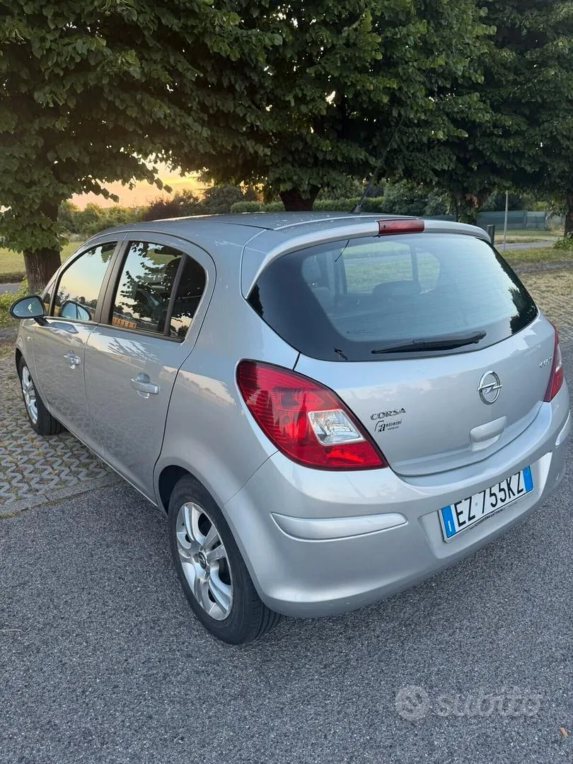 Opel Corsa 2012 photo 5