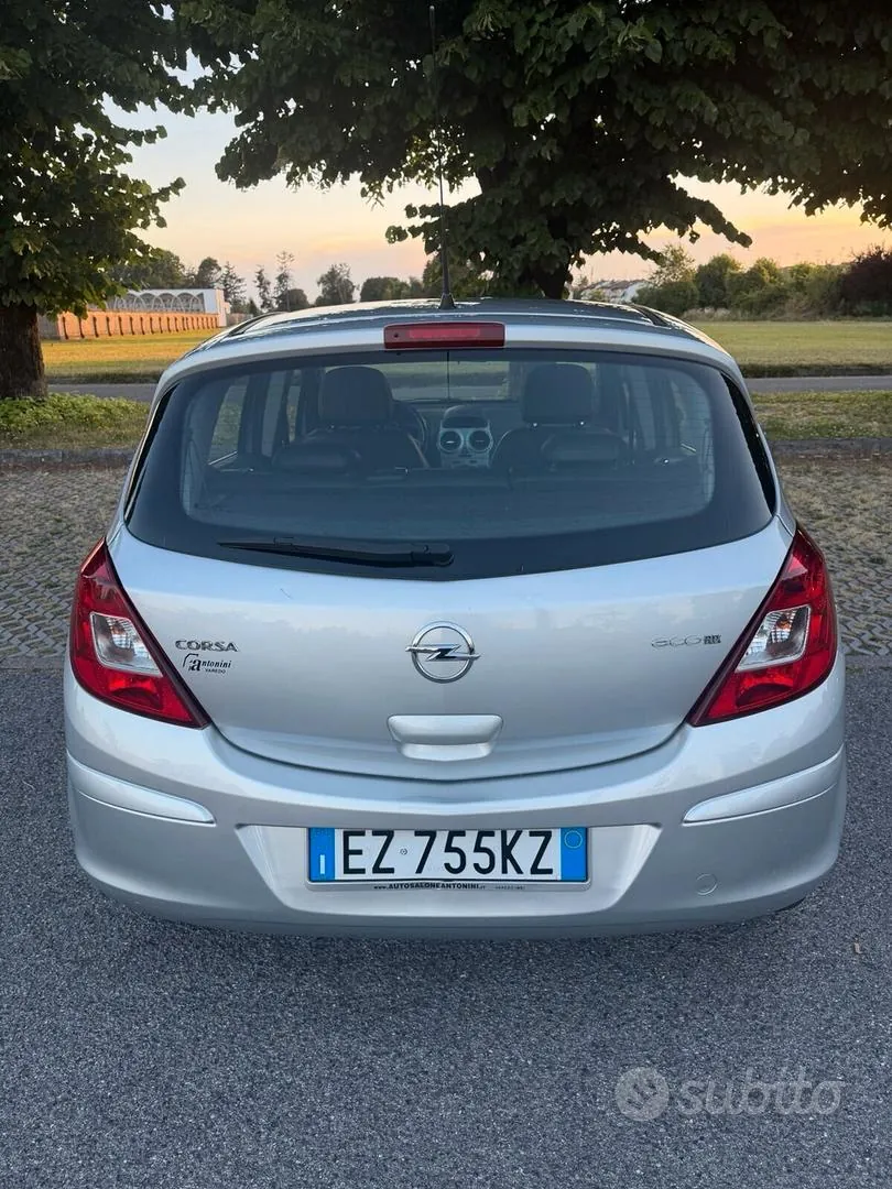 Opel Corsa 2012 photo 4