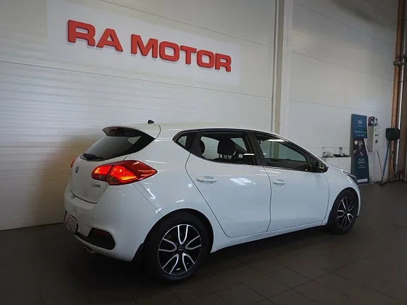 Kia Ceed 2015 photo 5