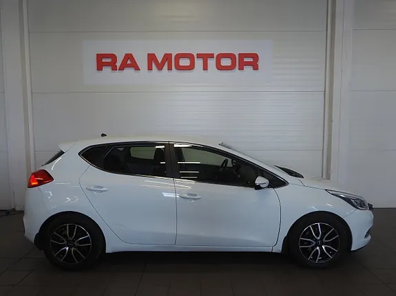 Kia Ceed 2015 photo 4