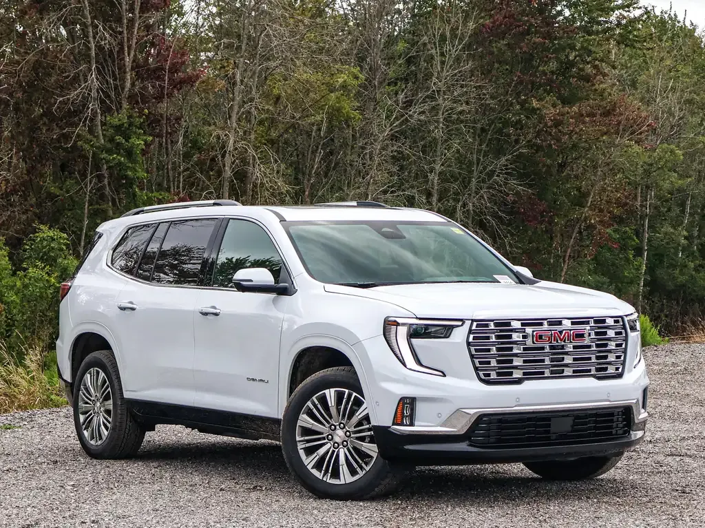 GMC Acadia 2027 photo 2