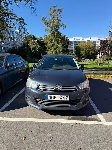 Citroen C4 2011 photo 2