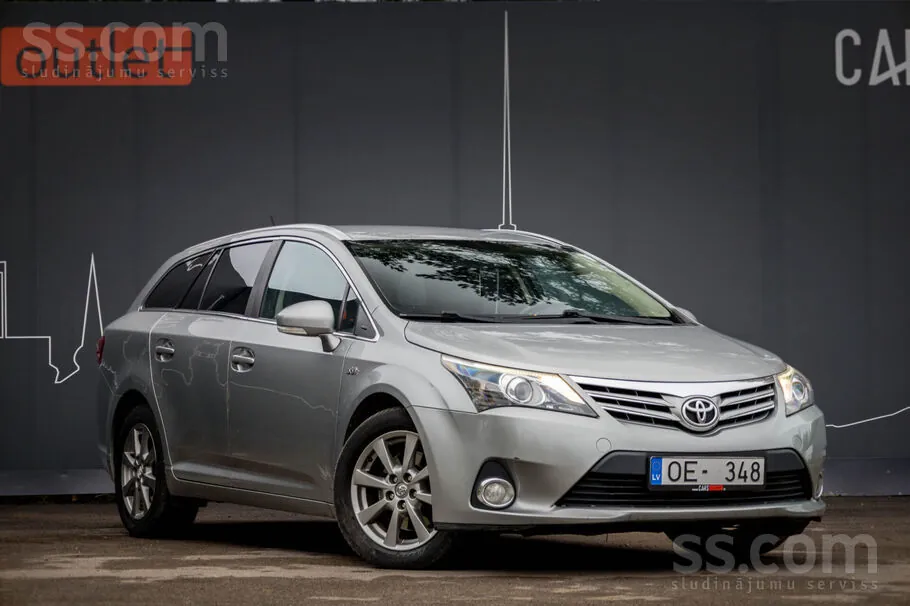 Toyota Avensis 2012 photo 3