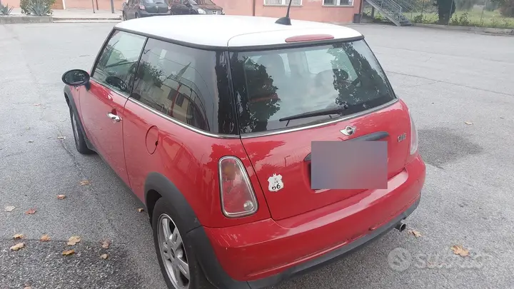 Mini One 2005 photo 3