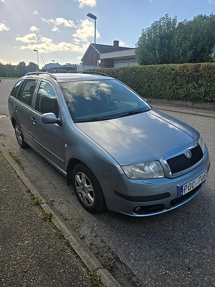 Skoda Fabia 2007 photo 3