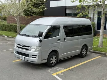 Toyota Hiace 2009 photo 3