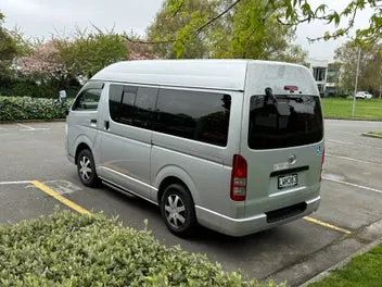Toyota Hiace 2009 photo 4