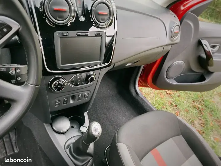 Dacia Sandero 2019 photo 3