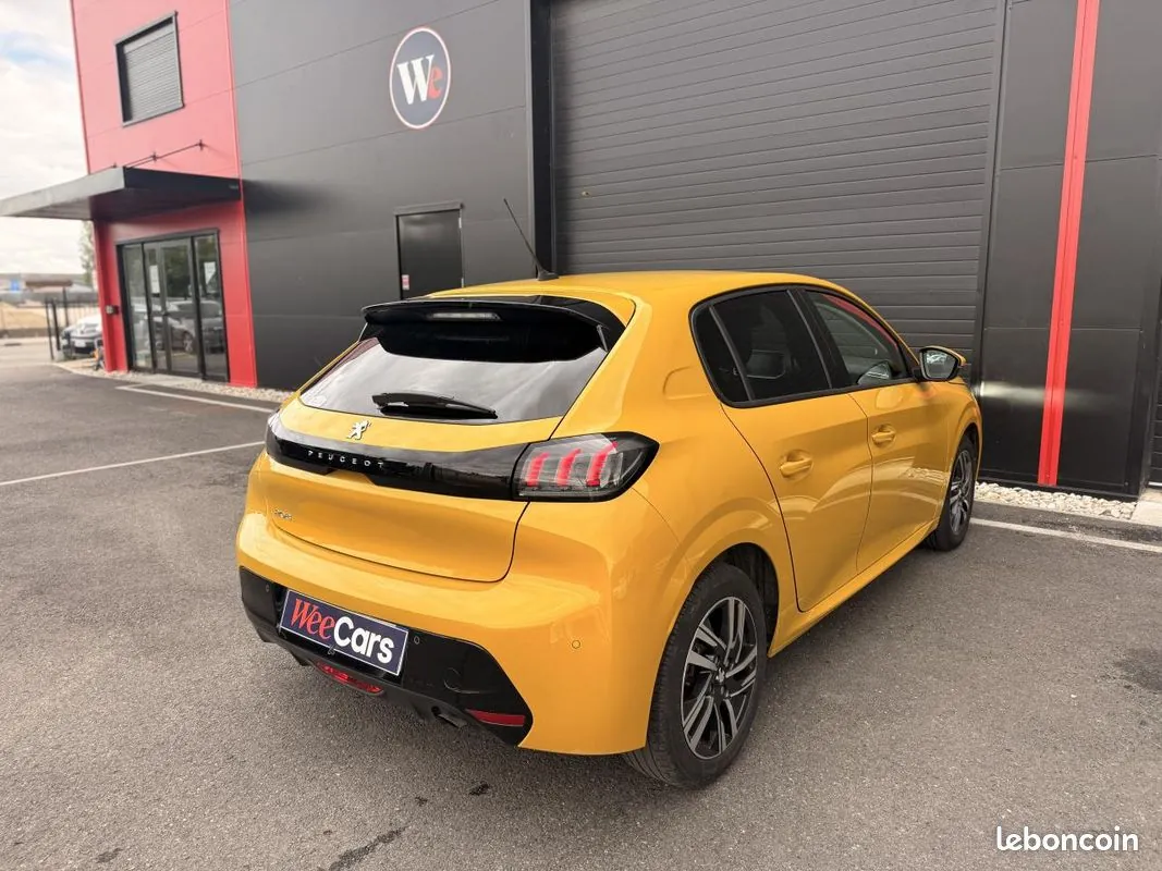 Peugeot 208 2021 photo 3