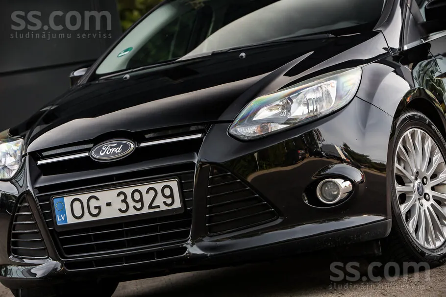 Ford Focus 2011 photo 3