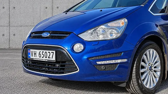 Ford S-Max 2014 photo 4