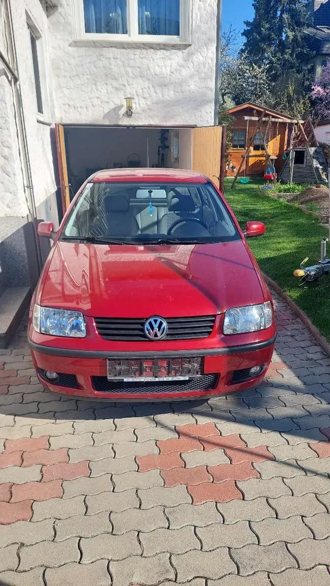 Volkswagen Polo 2000 photo 2
