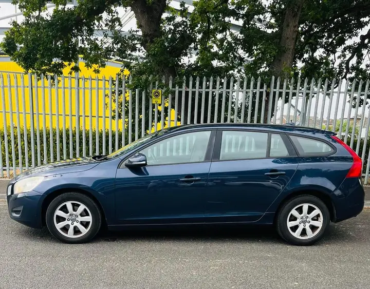 Volvo V60 2013 photo 4