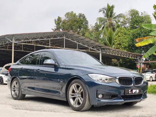 BMW 328I