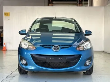 Mazda Demio 2012 photo 3
