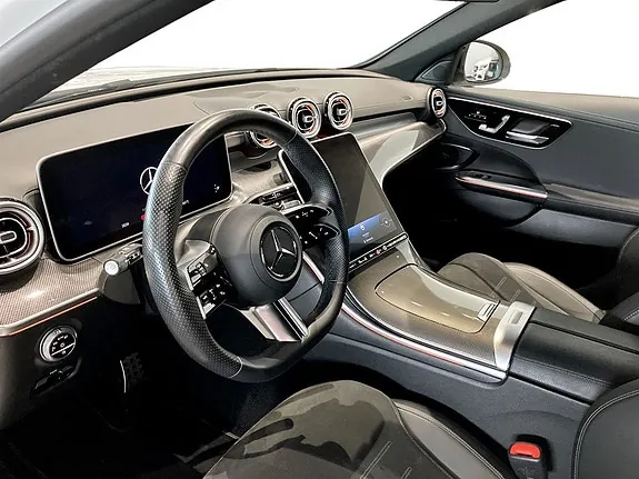 Mercedes-Benz C300 2024 photo 5