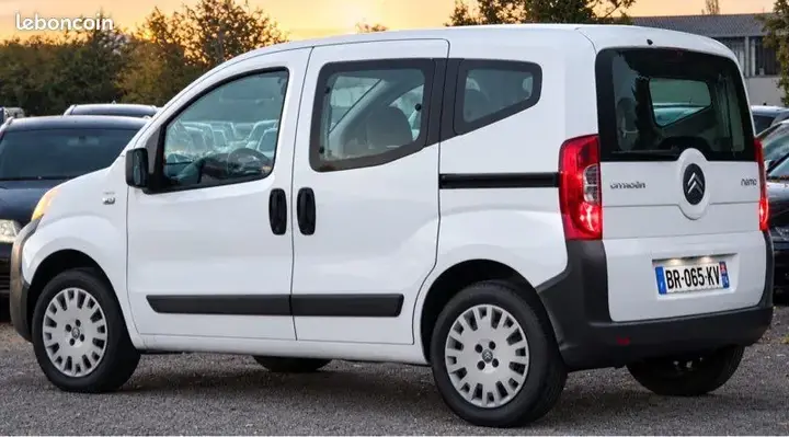 Citroen Nemo Combi 2011 photo 4