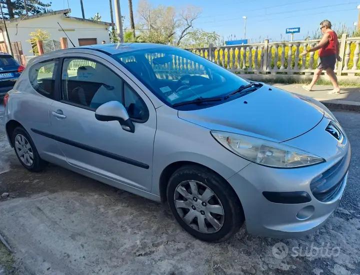 Peugeot 207 2007 photo 4
