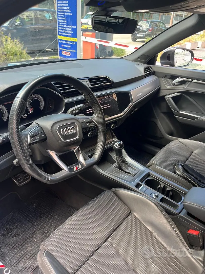 Audi Q3 2019 photo 4