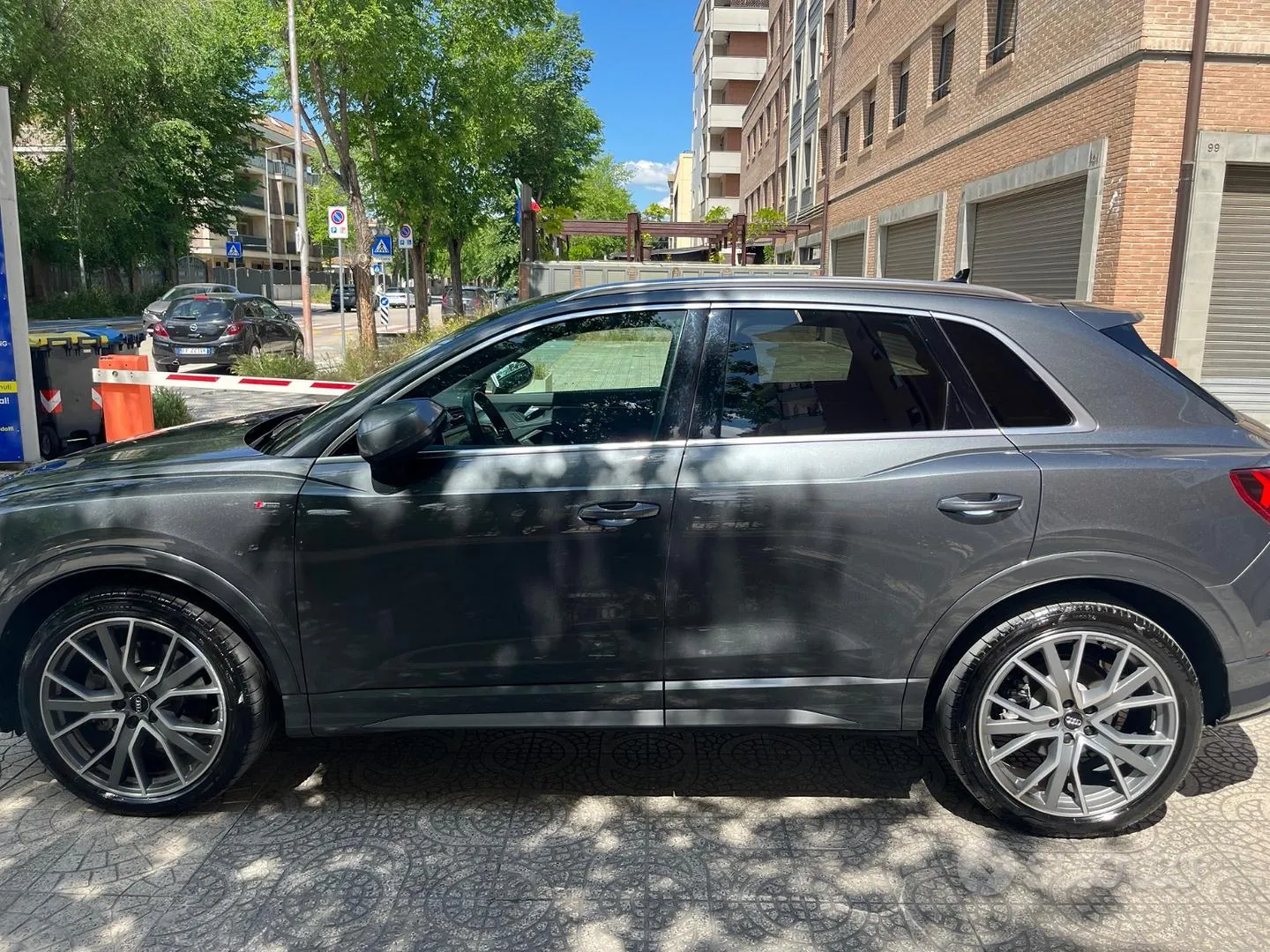 Audi Q3 2019 photo 3