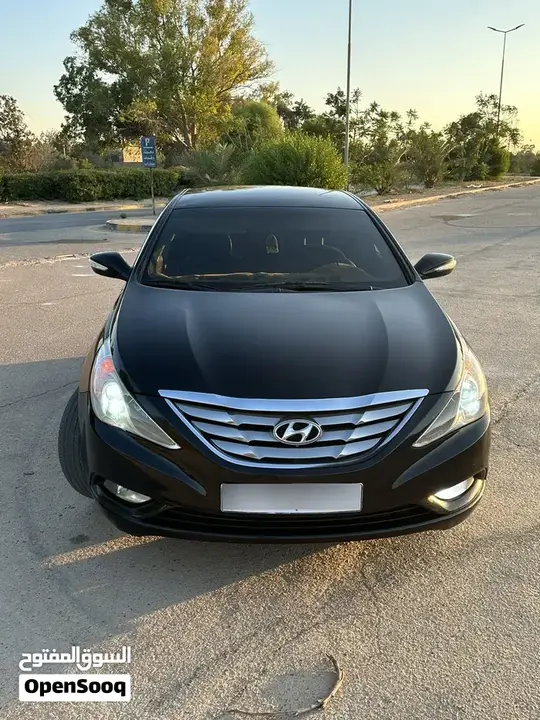 Hyundai Sonata 2012 photo 2