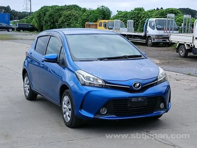 Toyota Vitz U