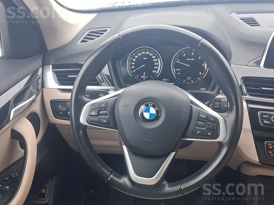 BMW X1
