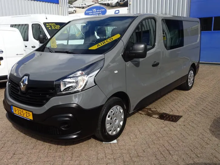 Renault Trafic 2019 photo 2
