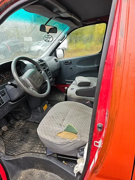 Toyota Hiace 2006 photo 5