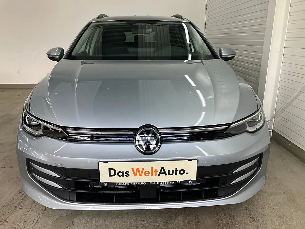 Volkswagen Golf 2026 photo 2