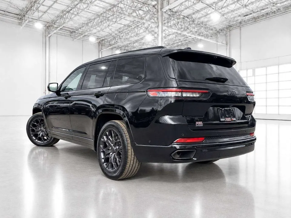 Jeep Grand Cherokee 2023 photo 4