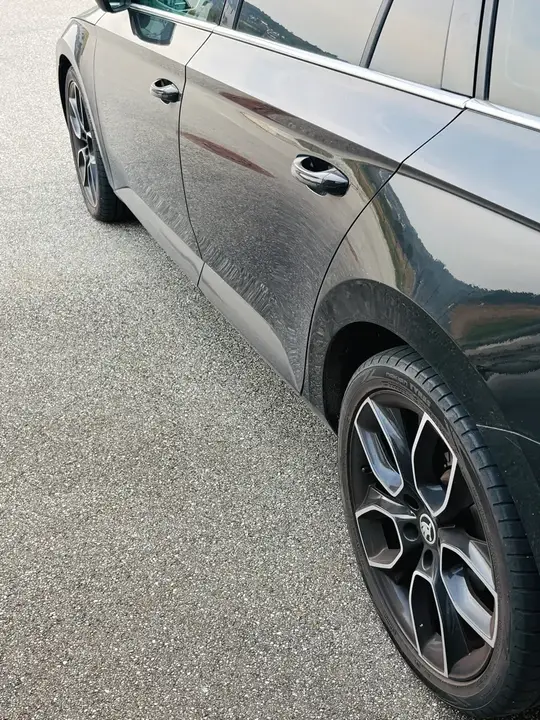 Skoda Superb 2018 photo 3