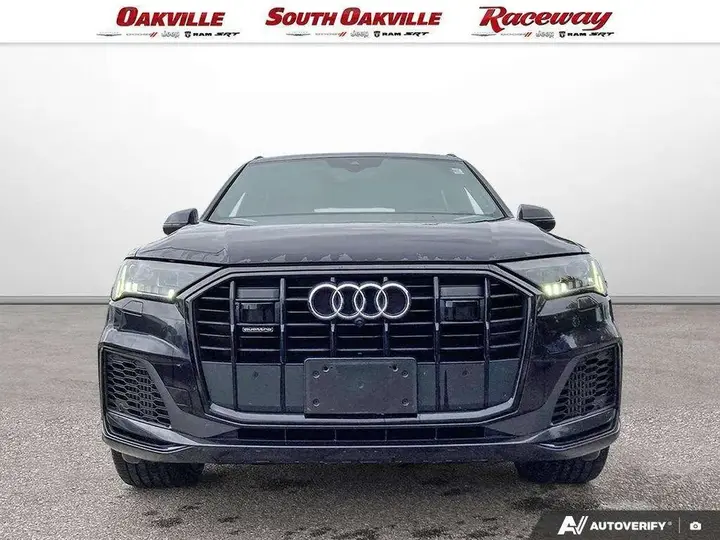 Audi Q7 2021 photo 2