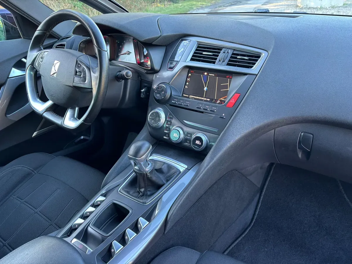 Citroen Ds5 2015 photo 2
