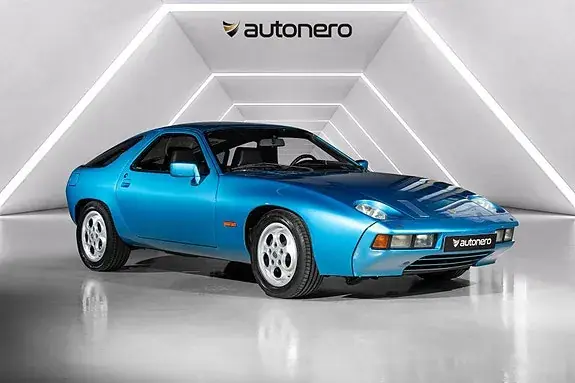 Porsche 928