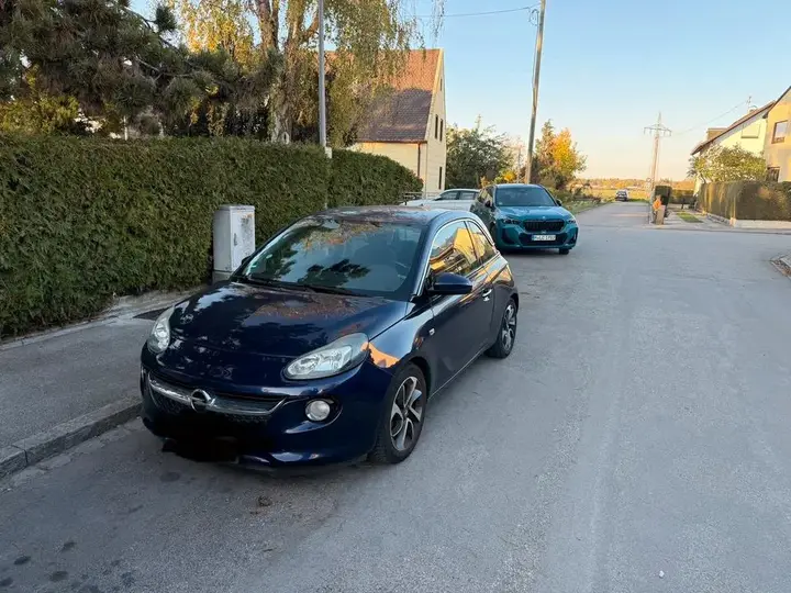 Opel Adam