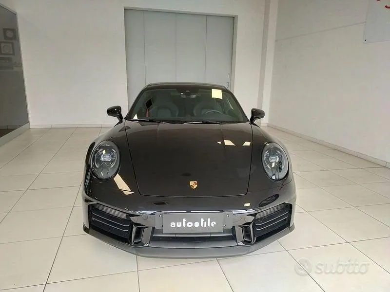 Porsche 911 2025 photo 2