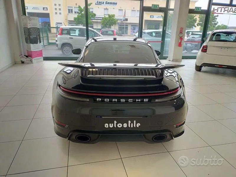 Porsche 911 2025 photo 5