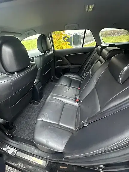 Toyota Avensis 2010 photo 3