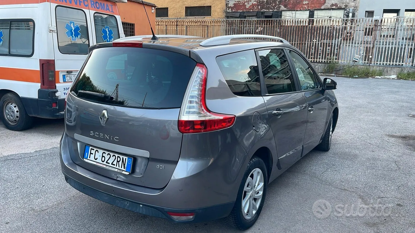 Renault Scenic 2016 photo 4