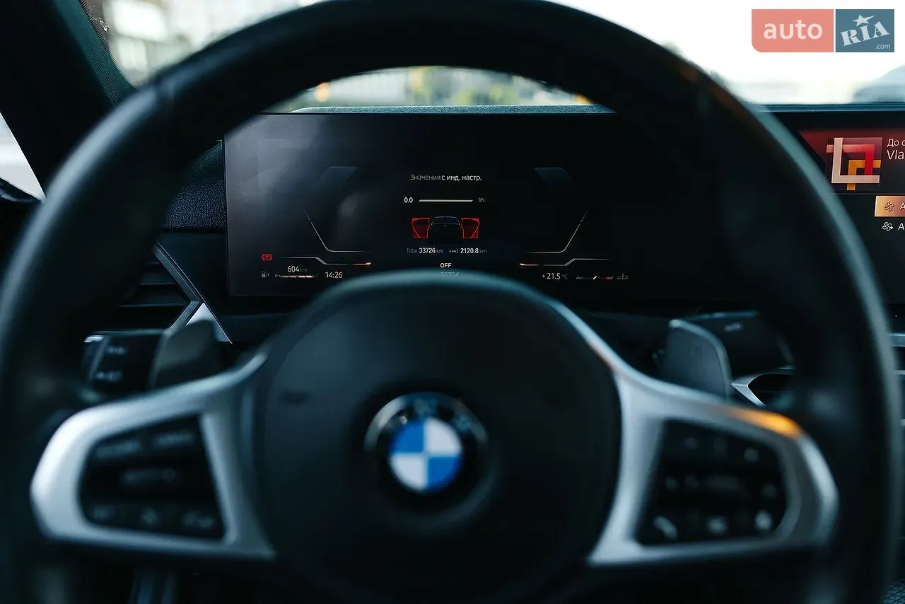 BMW 3 Series 2024 photo 2