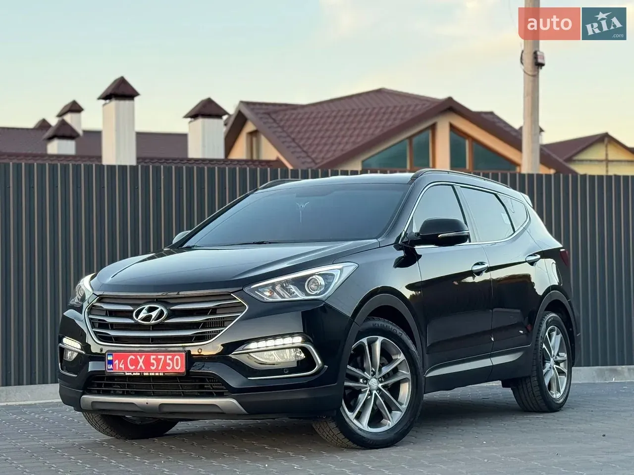 Hyundai Santa Fe 2016 photo 2