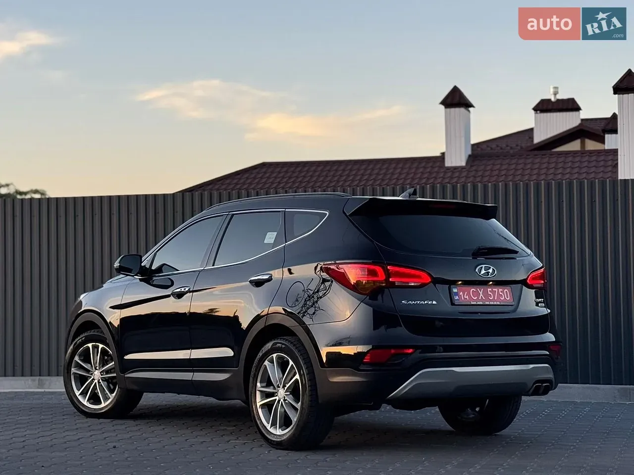 Hyundai Santa Fe 2016 photo 3
