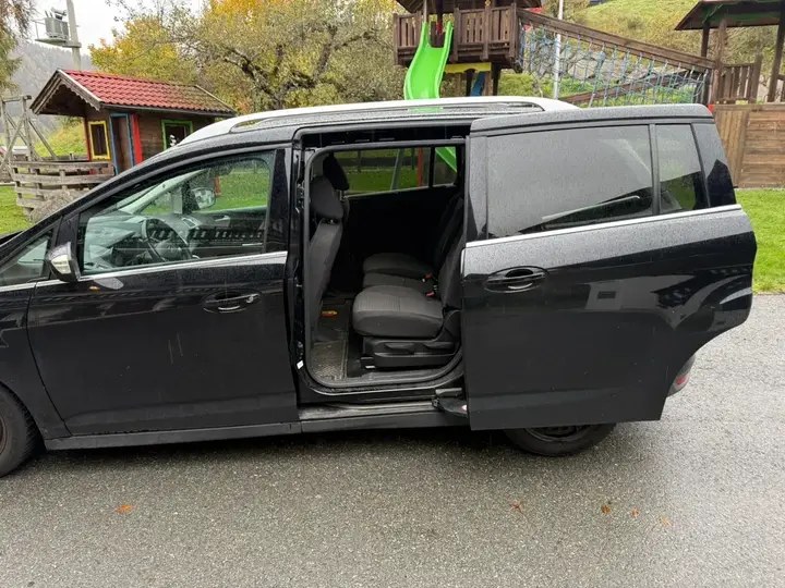 Ford C-Max 2019 photo 3