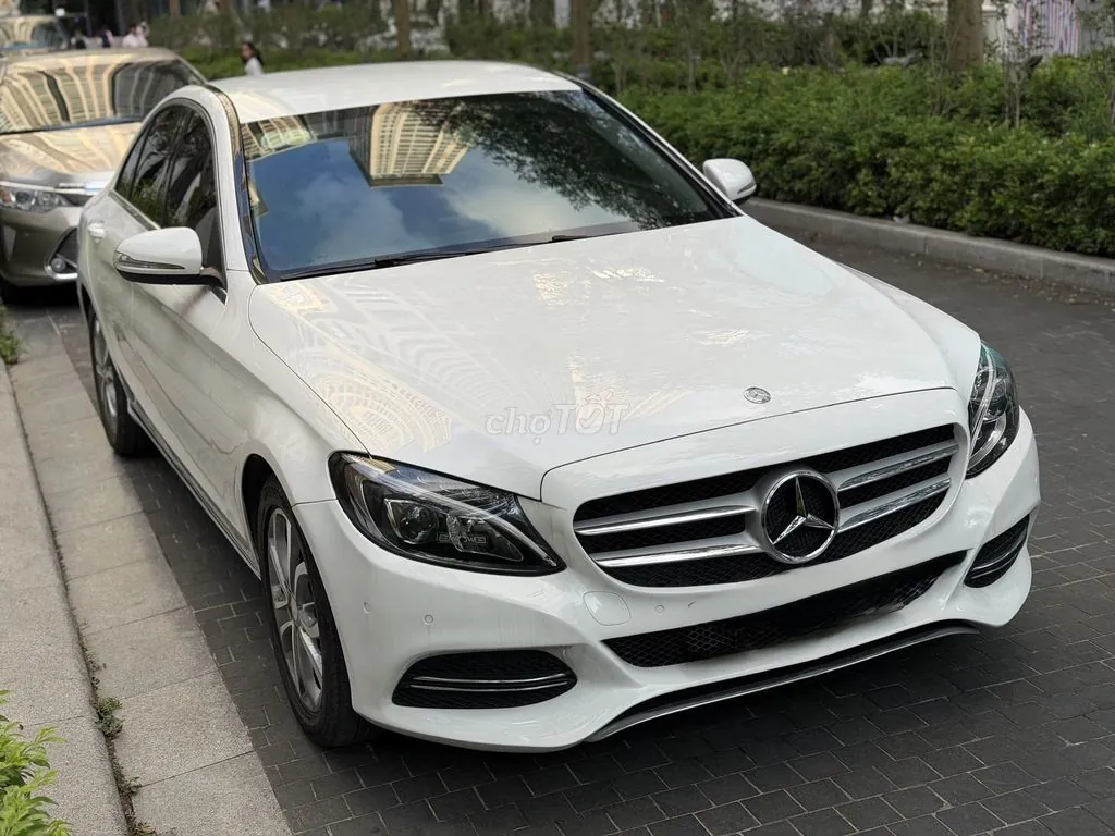 Mercedes-Benz C-Class 2016 photo 4