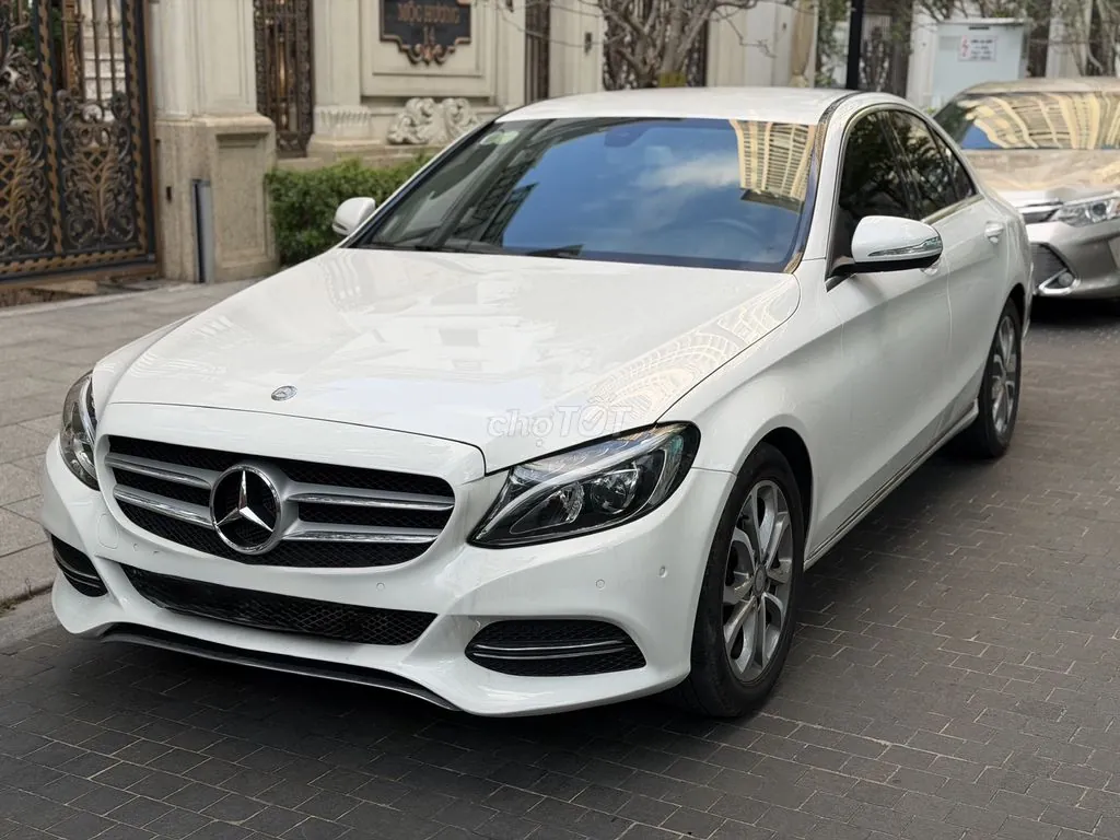 Mercedes-Benz C-Class 2016 photo 2
