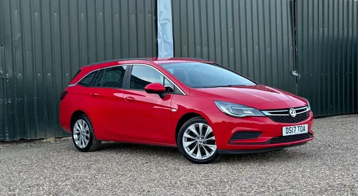 Vauxhall Astra 2017 photo 3