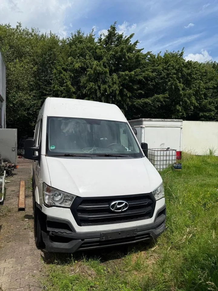 Hyundai H350