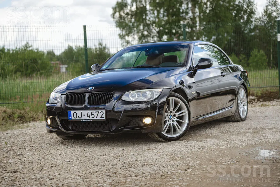 BMW 320 2011 photo 2