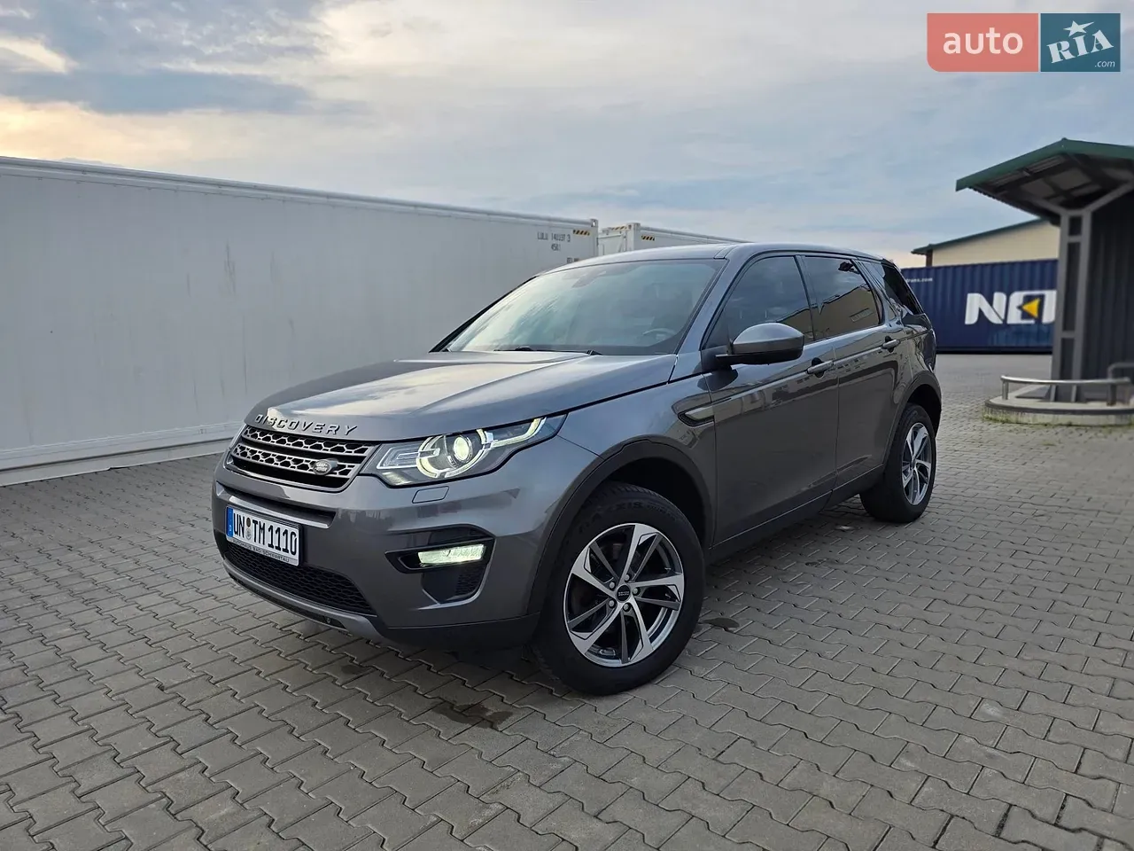 Land Rover Discovery Sport 2015 photo 4